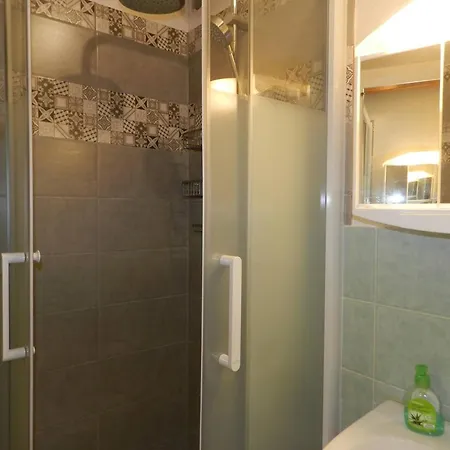 Duplex 3 Pieces Climatise Avec Piscine, Terrasse Et Parking - Ideal Famille Au Lavandou - Fr-1-251-732