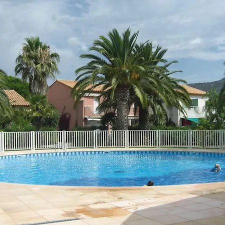 Feriehus Duplex 3 Pieces Climatise Avec Piscine, Terrasse Et Parking - Ideal Famille Au Lavandou - Fr-1-251-732 *